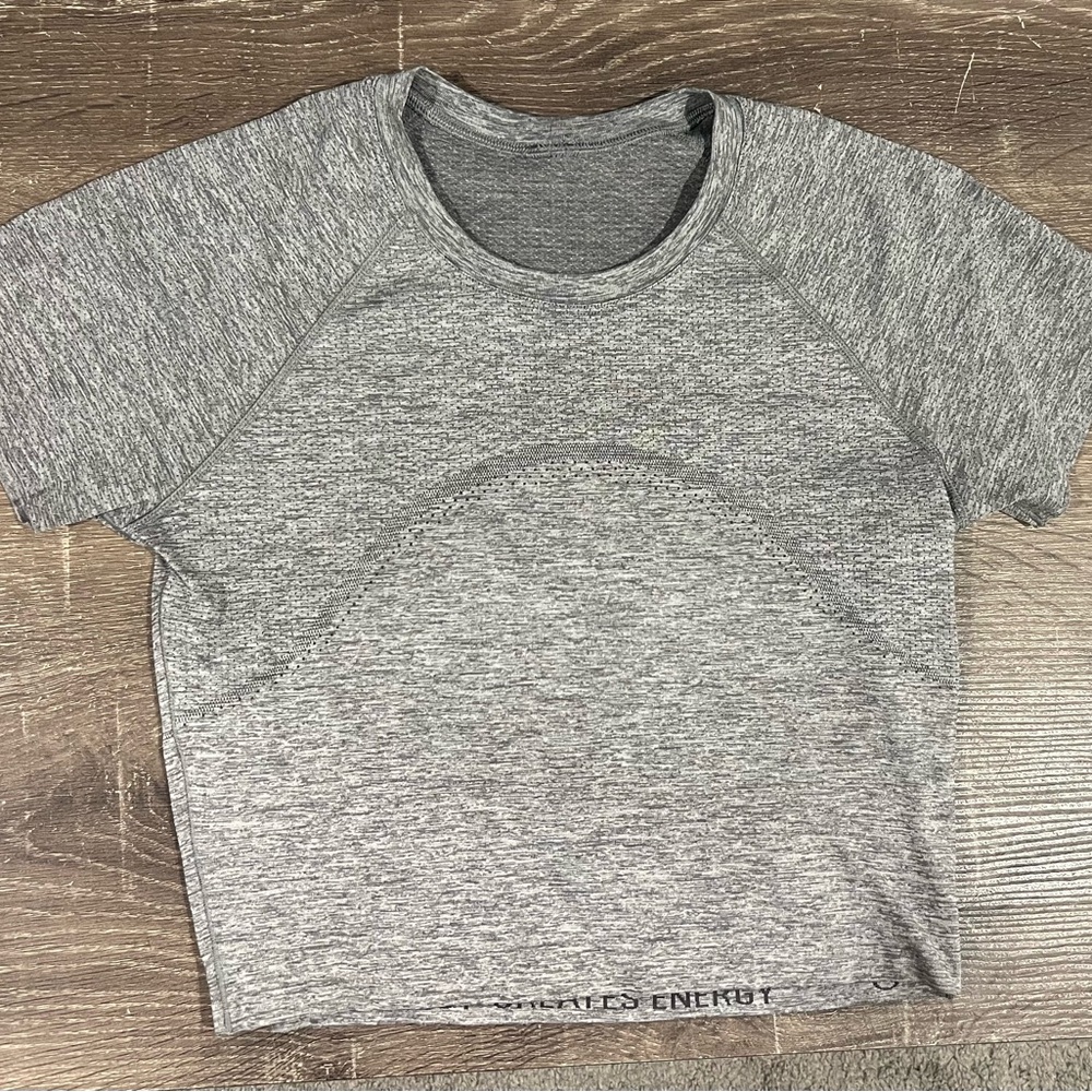 Lululemon Athletica Gray Crop Fitted Tee
